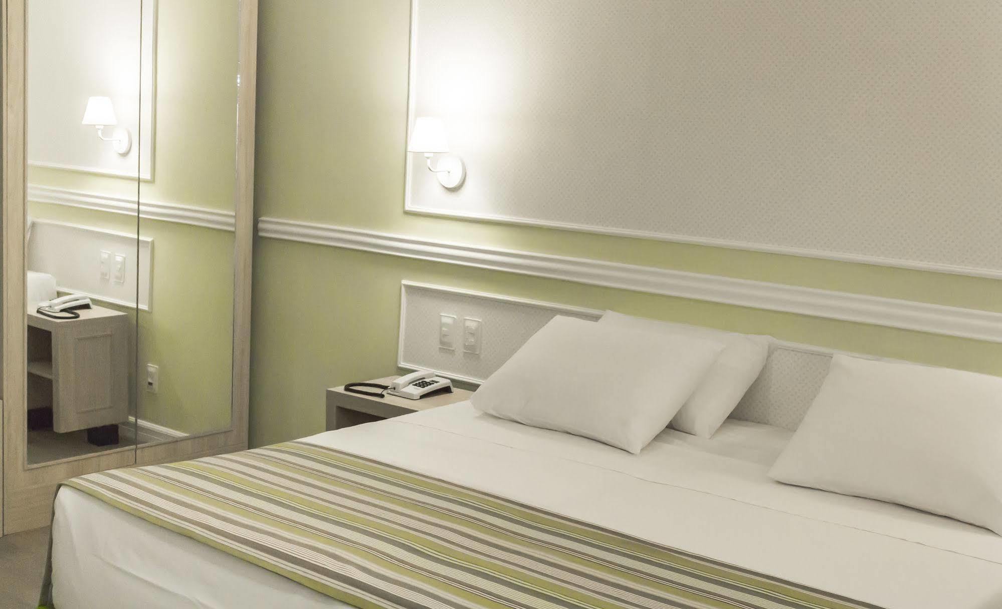 Hotel Saint Louis Pampulha Белу-Оризонти Экстерьер фото