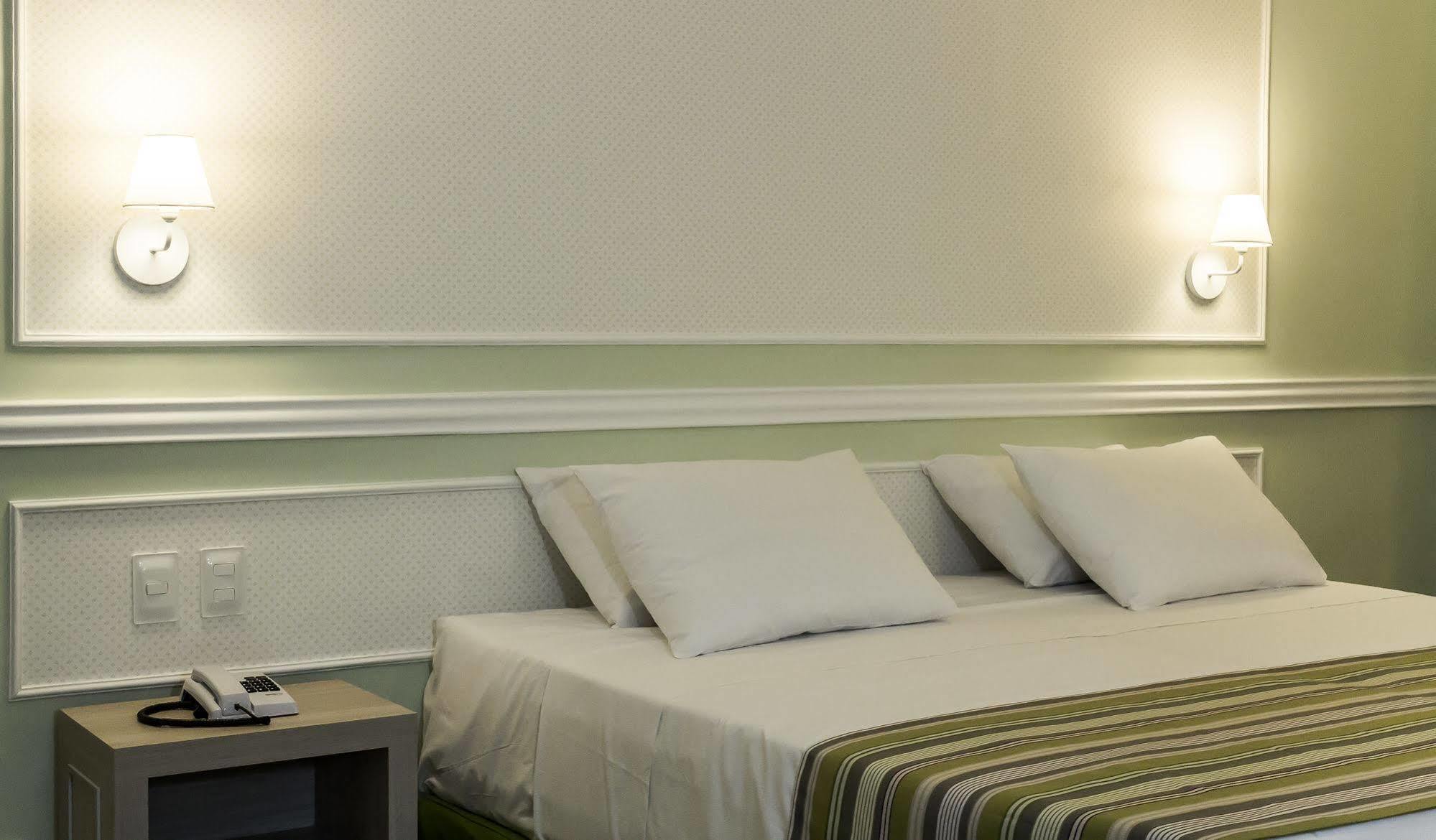 Hotel Saint Louis Pampulha Белу-Оризонти Экстерьер фото